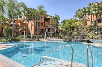 3 bedroom Apartment for sale in Puerto Banus, Andalucia