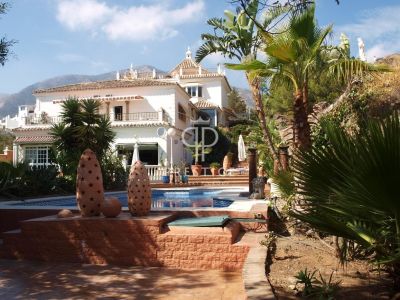 4 bedroom Villa for sale in Mijas, Andalucia