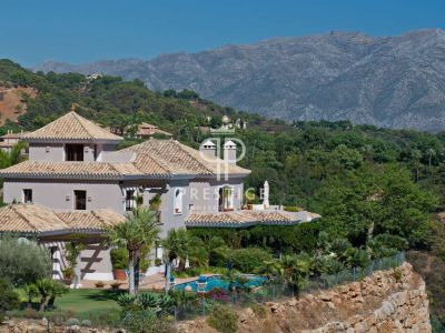 5 bedroom Villa for sale with panoramic view in La Zagaleta Golf, Benahavis, Andalucia