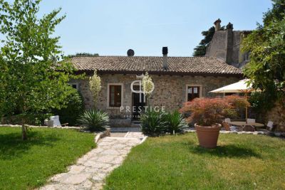 4 bedroom Farmhouse for sale in Cavaion Veronese, Veneto