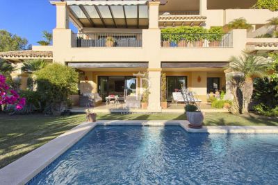 3 bedroom Apartment for sale with sea view in Aloha Park, Marbella, Andalucia