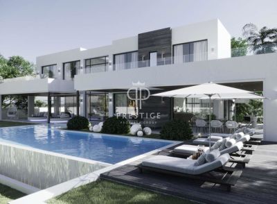 5 bedroom Villa for sale with sea view in La Quinta Golf, Benahavis, Andalucia