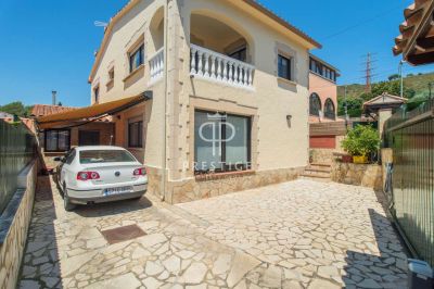 5 bedroom Villa for sale in Castell D'aro, Platja d'Aro, Catalonia