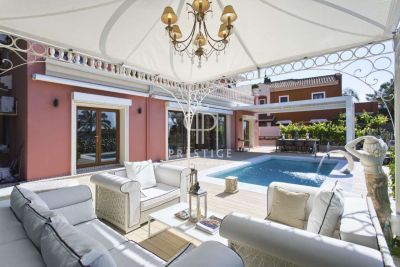 4 bedroom Villa for sale in Nagueles, Marbella, Andalucia