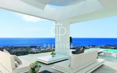 5 bedroom Villa for sale with sea view in Selwo, Estepona, Andalucia