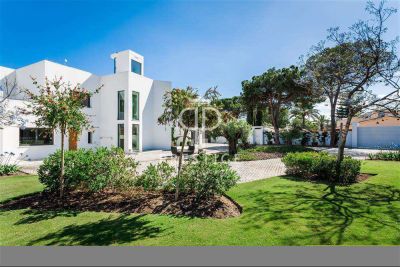 7 bedroom Villa for sale with sea view in El Paraiso, Andalucia