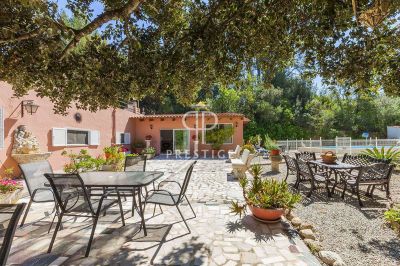 Authentic 4 bedroom Villa for sale with countryside view in Campanet, Mallorca