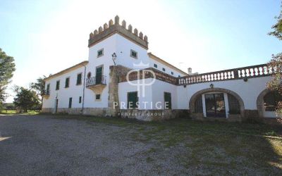 Character 12 bedroom Villa for sale with countryside view in Maria de la Salut, Mallorca