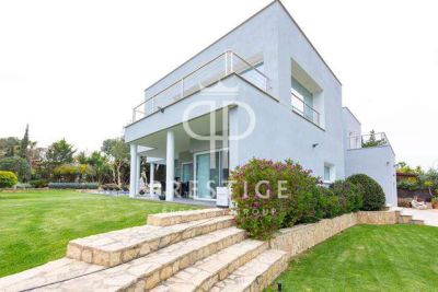 Immaculate 4 bedroom Villa for sale with sea view in Costa de la Calma, Mallorca