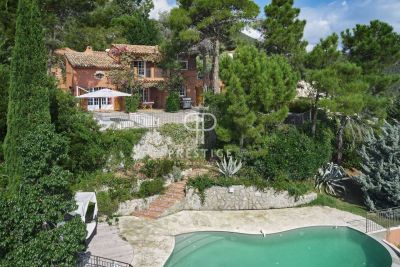 Stylish 5 bedroom Villa for sale with sea view in Theoule sur Mer, Cote d'Azur French Riviera