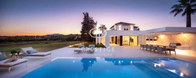 4 bedroom Villa for sale in Los Naranjos Golf, Nueva Andalucia, Andalucia