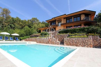 4 bedroom Villa for sale in Bardolino, Veneto