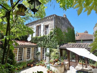 Character 4 bedroom House for sale in Cordes sur Ciel, Midi-Pyrenees