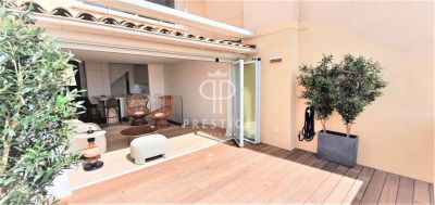 Refurbished 3 bedroom Apartment for sale with sea view in Cannes, Cote d