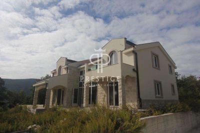4 bedroom Villa for sale with sea view in Hercegnovi, Coastal Montenegro
