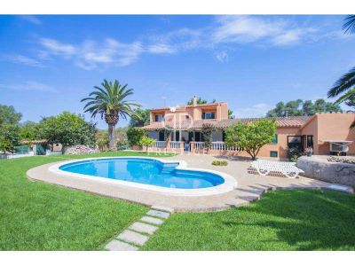 Beautiful 5 bedroom Villa for sale with countryside view in Sant Lluis, Menorca