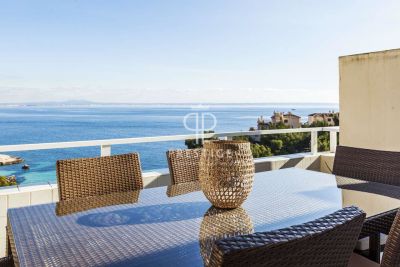 Modern 2 bedroom Apartment for sale with sea view in Illetas, Mallorca