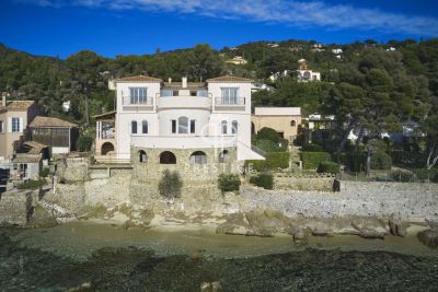 Waterfront 13 bedroom Villa for sale with sea view in Le Lavandou, Cote d