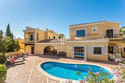 Furnished 5 bedroom Villa for sale with sea view in Costa d'en Blanes, Mallorca