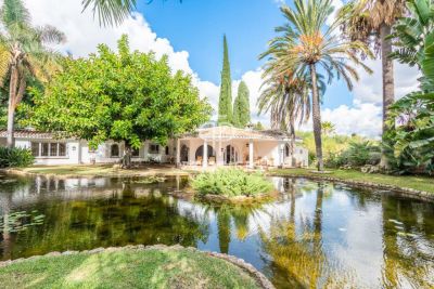 3 bedroom Villa for sale in Marbella, Andalucia