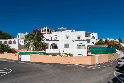 5 bedroom Villa for sale in Mojacar, Andalucia