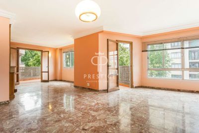 Character 5 bedroom Apartment for sale in Palma, Mallorca