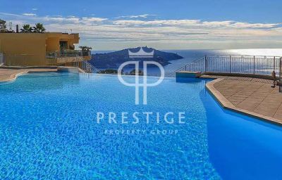 Stylish 4 bedroom Apartment for sale with sea view in Villefranche sur Mer, Cote d