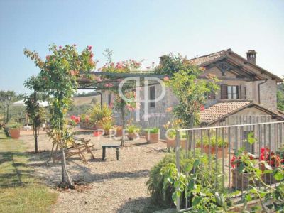 Renovated 9 bedroom House for sale with countryside view in Allerona, Umbria