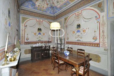 Character 5 bedroom Manor House for sale in Volterra, Tuscany