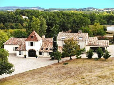 Modernised 5 bedroom House for sale with countryside view in Monflanquin, Aquitaine