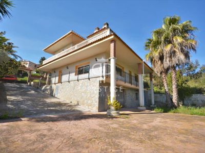 Quiet 5 bedroom Villa for sale in Lloret de Mar, Catalonia