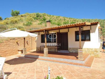 3 bedroom House for sale with panoramic view in Iznate, Andalucia