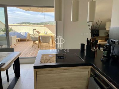 Modern 2 bedroom Apartment for sale with sea view in Sainte Maxime, Cote d'Azur French Riviera