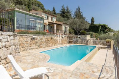 Inviting 3 bedroom Villa for sale with sea view in Le Tignet, Cote d'Azur French Riviera