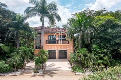 Renovated 9 bedroom Villa for sale in Hacienda Pinilla, Pacific Coast