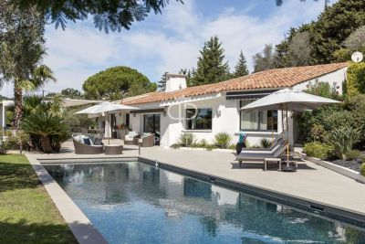 7 bedroom Villa for sale with sea and panoramic views in Mougins, Cote d'Azur French Riviera