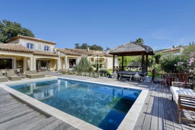 Stylish 5 bedroom Villa for sale with countryside view in Bormes les Mimosas, Cote d