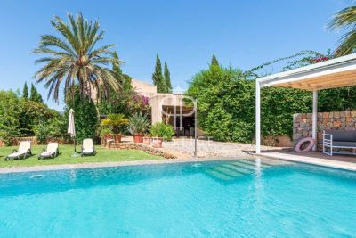 Inviting 6 bedroom Villa for sale with countryside view in Buger, Mallorca