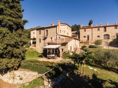 2 bedroom Apartment for sale with countryside and panoramic views in Gambassi Terme, Tuscany