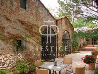 Furnished 10 bedroom House for sale in Perpignan, Languedoc-Roussillon