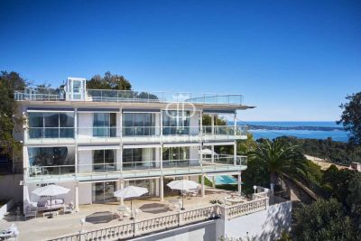 Stylish 5 bedroom Villa for sale with panoramic view in Cannes, Cote d'Azur French Riviera