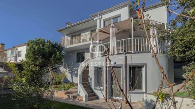 Furnished 3 bedroom Villa for sale with panoramic view in Lloret de Mar, Catalonia