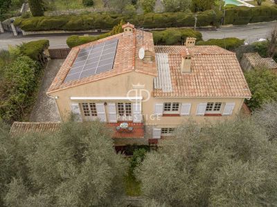 Inviting 5 bedroom Villa for sale with countryside view in Mougins, Cote d'Azur French Riviera