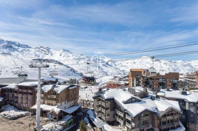 Bright 2 bedroom Penthouse for sale in Val Thorens, Rhone-Alpes