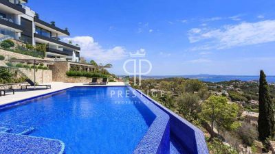 New Build 4 bedroom Duplex for sale with sea view in Palma, Mallorca