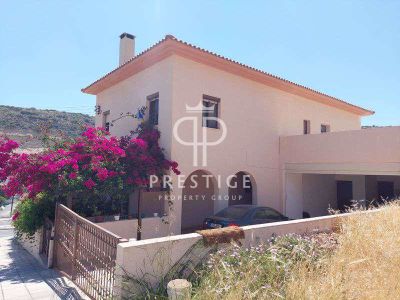 Inviting 4 bedroom Villa for sale with sea view in Germasogeia, Limassol, Limassol