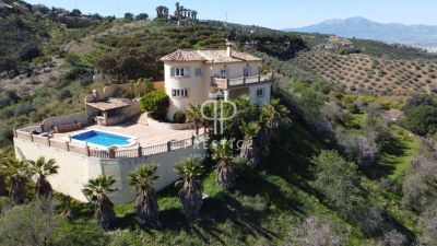 5 bedroom Villa for sale with countryside view in Alhaurin el Grande, Andalucia