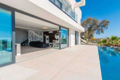 Contemporary 4 bedroom Villa for sale with sea view in El Campello, Valencia