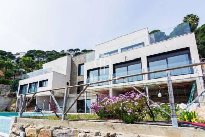 New Build 3 bedroom Villa for sale with sea view in Lloret de Mar, Catalonia