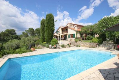 Inviting 3 bedroom Villa for sale with panoramic view in Fayence, Cote d'Azur French Riviera